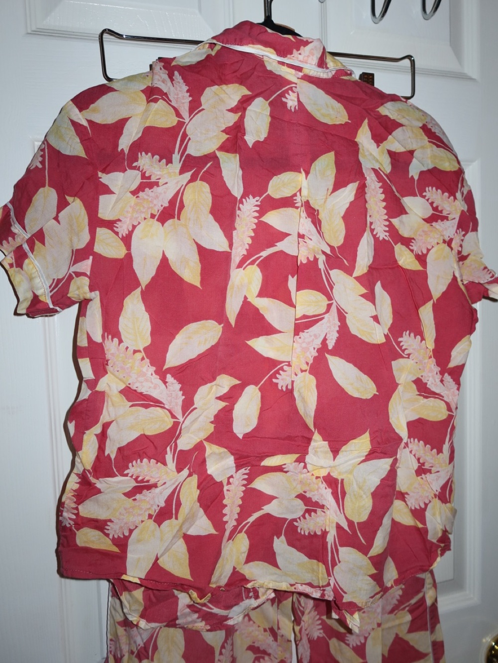 Womens Red and Cream Leaf-Print Pajama Set - Picture 2 of 5